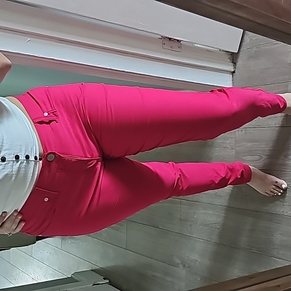 Karen Kane Raspberry Colored Hig Rise Skinny Jeans